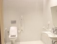 Rollstuhl-Urlaub: Öffentliche Toilette - Barut Acanthus & Cennet