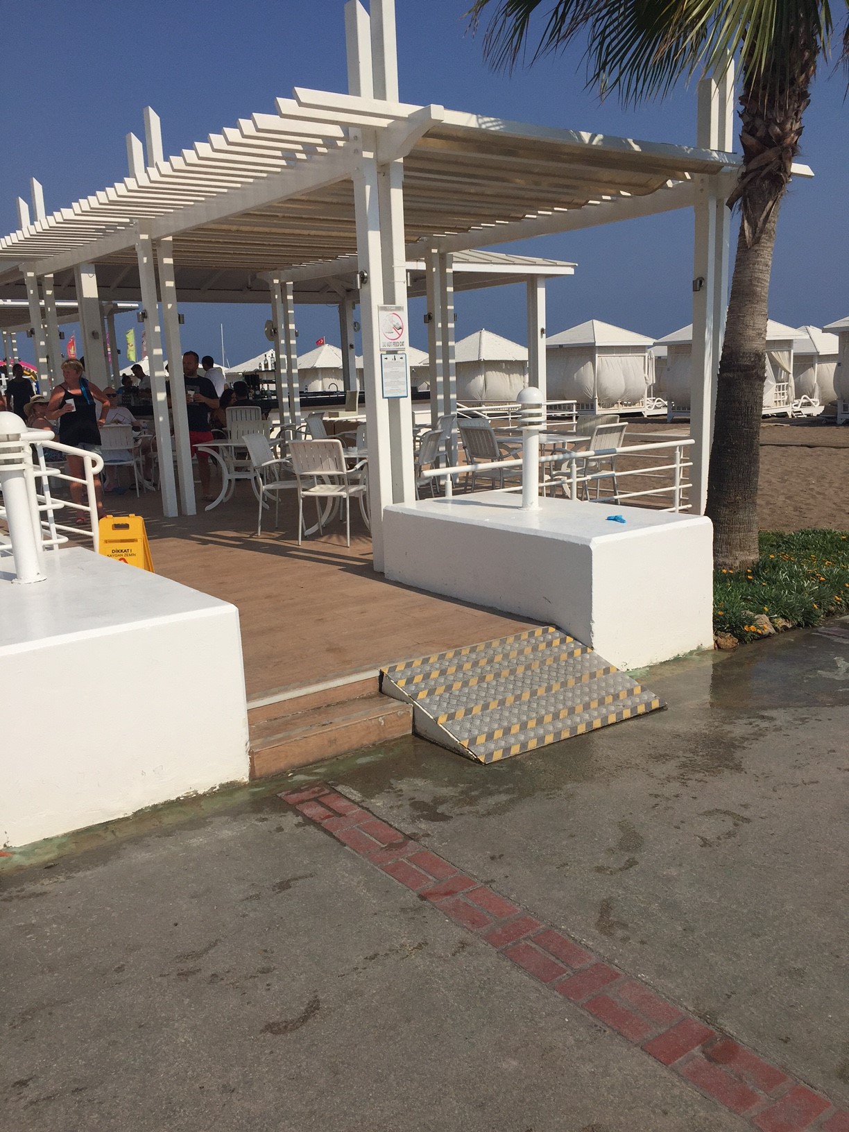 Rollstuhlgerechte Unterkunft - Strand - Titanic Beach Lara